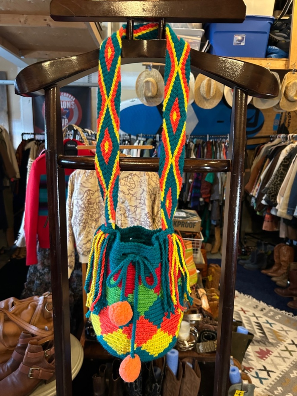 Handwoven Multicolor Bucket Bag with Geometric Pattern